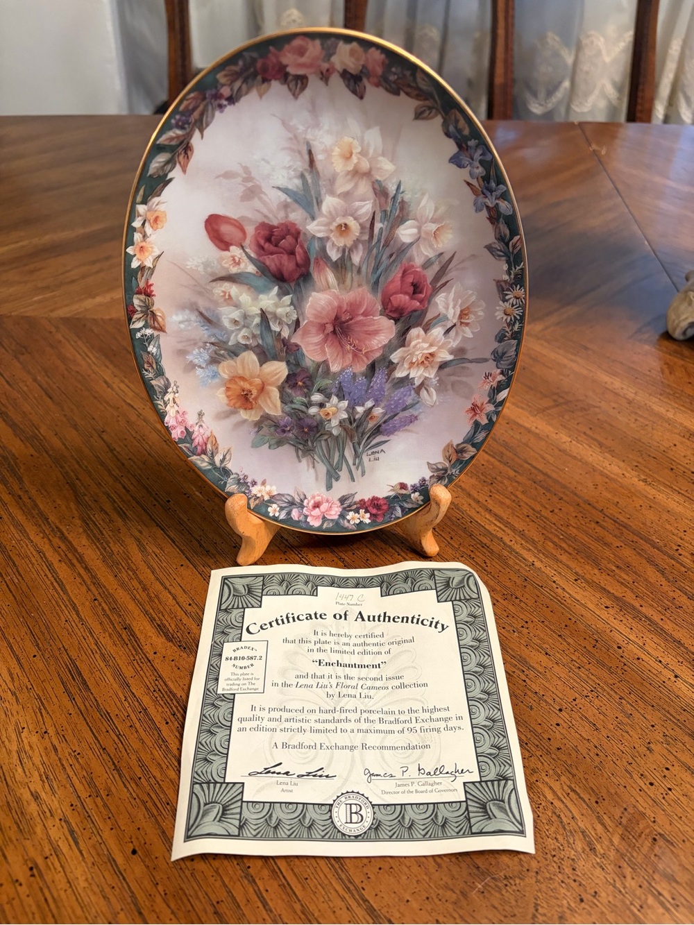 The Bradford Exchange Floral Collector Plate “Enchantment “ Lena Liu floral